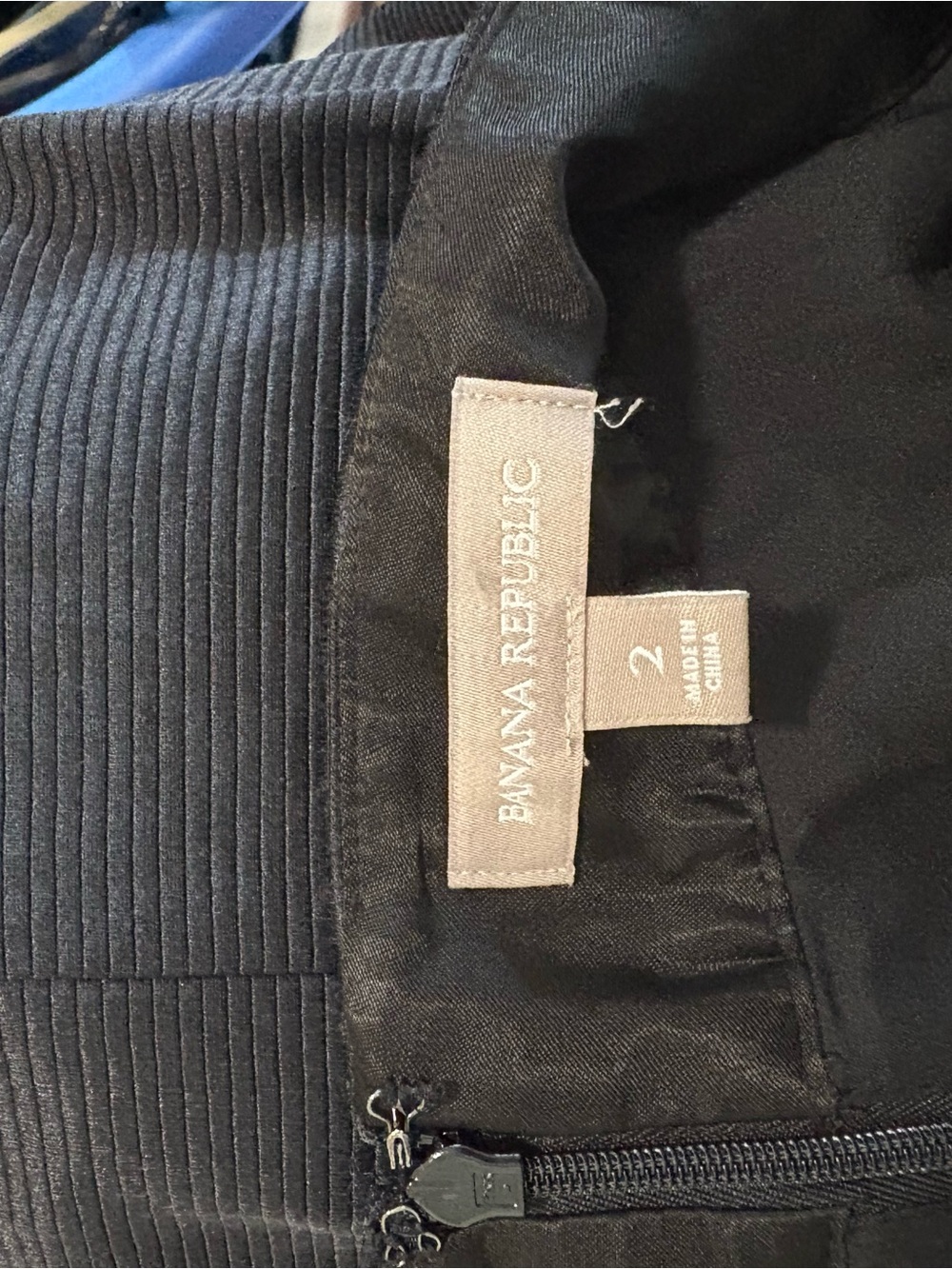 Women’s Banana Republic Black Pleated A-Line Skirt - Picture 5 of 5
